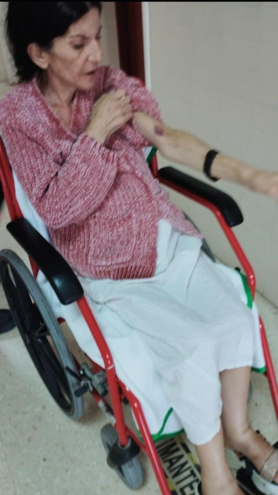 Ana María, en septiembre, en el Hospital Virgen de las Nieves de Granada unos días antes de fallecer.