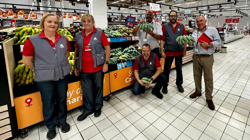 El plátano azul ya está presente en algunos supermercados de Alcampo y vale 3,99 euros el kilo.