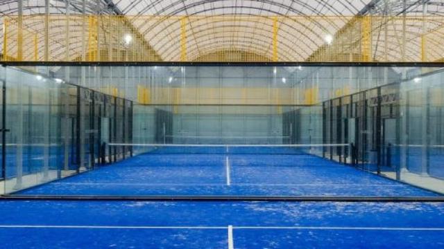 Instalación de Padel Indoor Punta Chica, la nueva apuesta de Ciudad de la Raqueta y Olympia Sports en Alcalá de Henares.