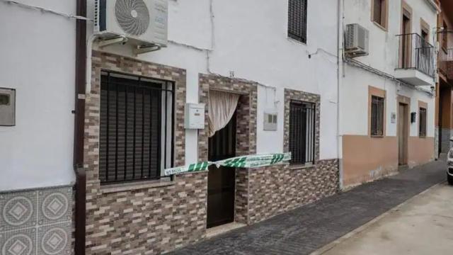 Vivienda de Holguera de la calle 2 de mayo en la que se cometió el presunto delito