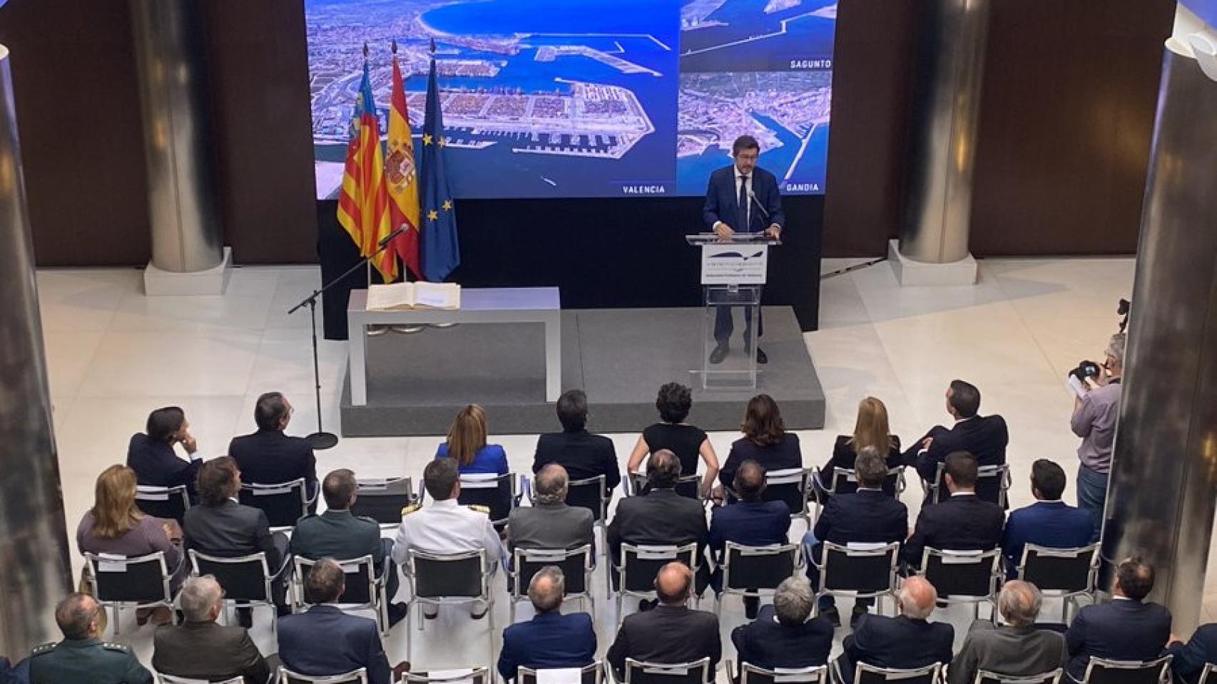 Álvaro Rodríguez Dapena, durante su intervención en la toma de posesión de Mar Chao. EE