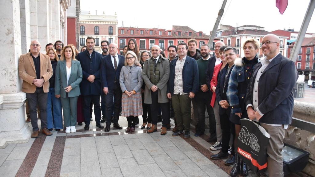 Foto de familia en el encuentro Hispano-Luso de las Ciudades Creativas de la UNESCO