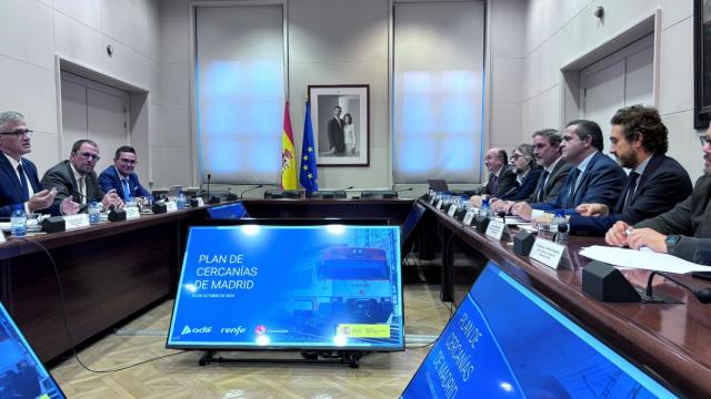 Imagen de la reunión mantenida este martes entre el Ministerio y la Consejería.