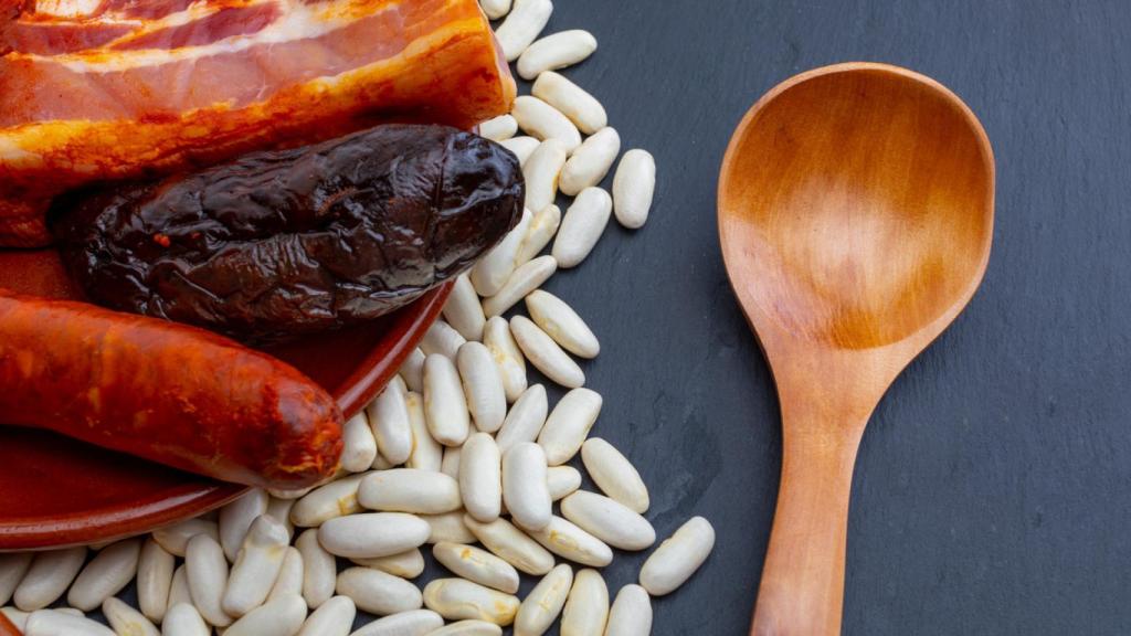 La mejor fabada de Oviedo se come en este restaurante (tiene un Solete Repsol)