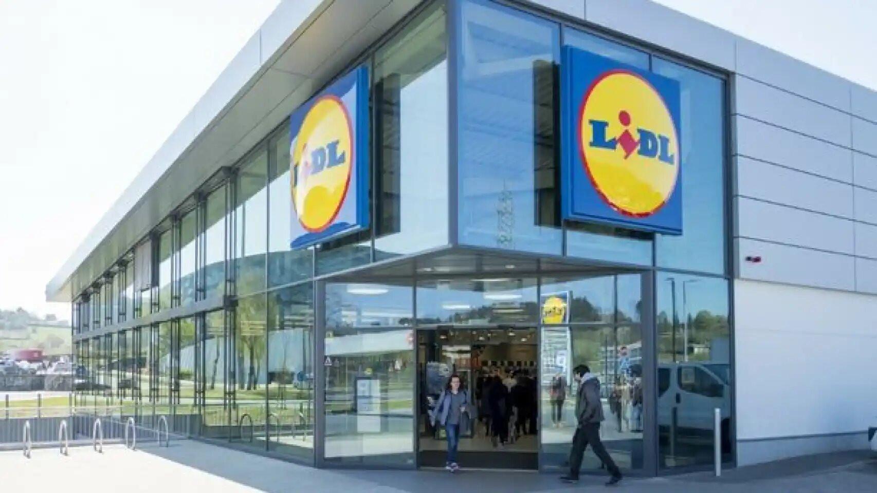 Fachada Lidl.