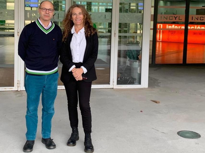 Manuel Sánchez Malmierca, director del Incyl; junto a Arantxa Tabernero, subdirectora de este instituto, en una imagen de archivo