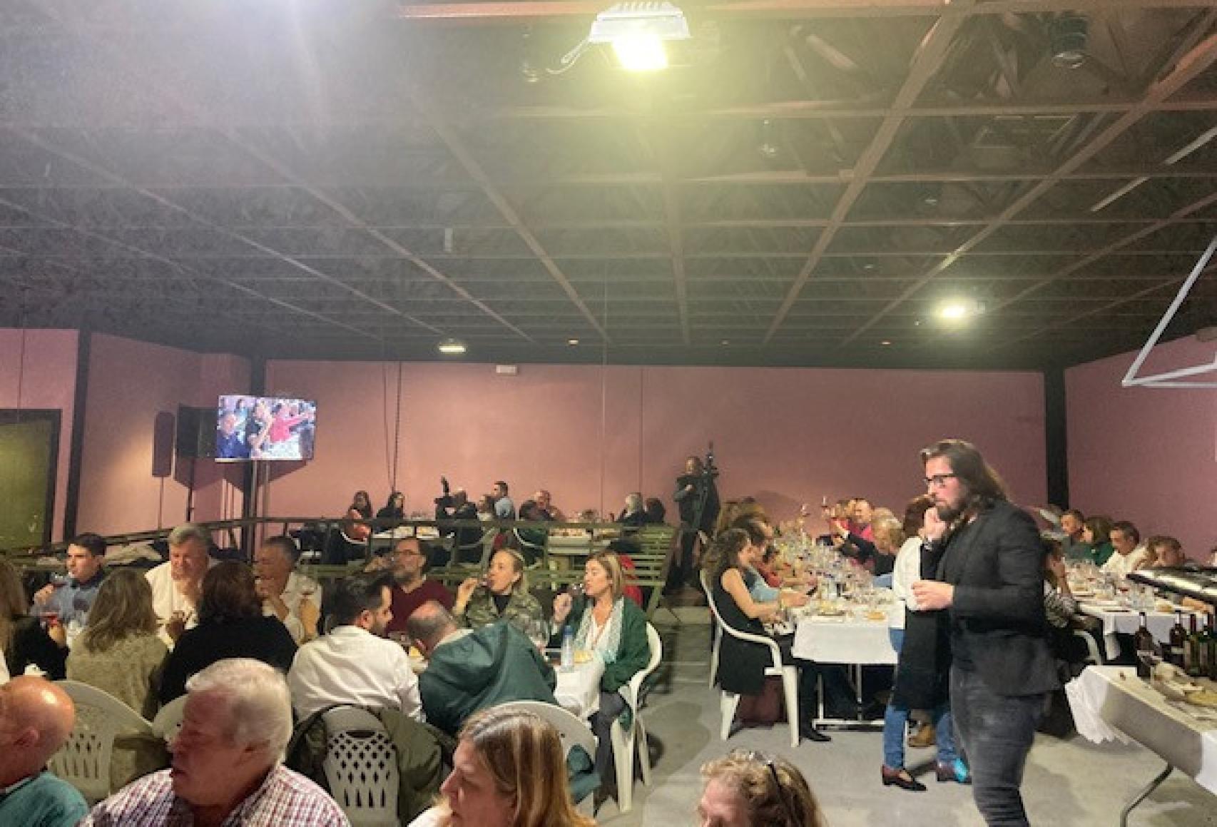 Una de las catas que se realiza en la Feria del Queso y el Vino de Baltanás