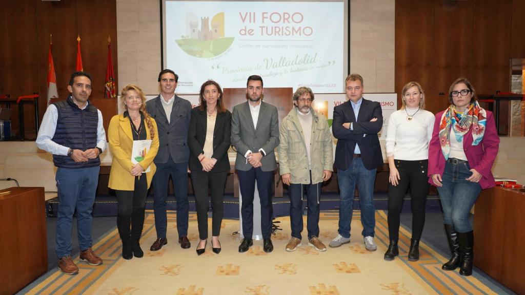 Imagen de la inauguración de la exposición 'Tu Mirada', este miércoles en la Diputación de Valladolid.