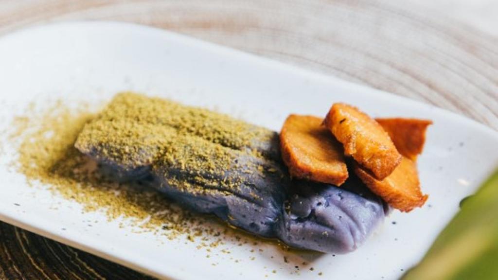 Tamal de maíz morado
