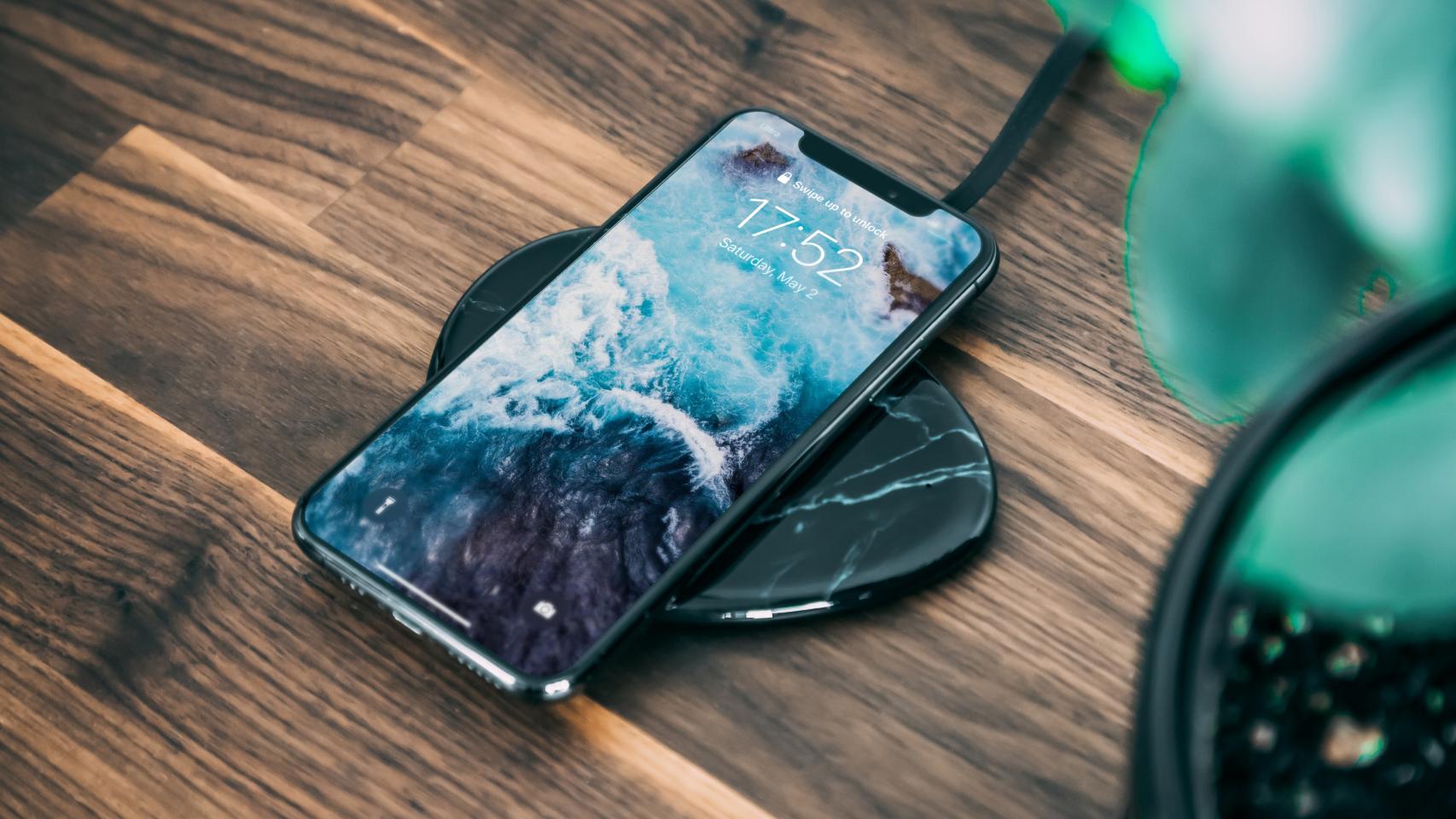 iPhone Cargando de manera inalámbrica