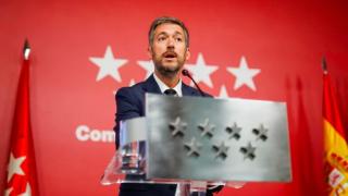 Guerra Madrid-Sánchez por la llegada de migrantes desde Canarias: Piden más información y no verlo por la tele