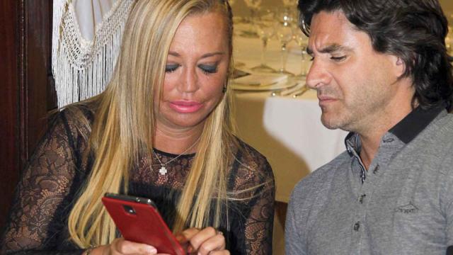 Belén Esteban, junto a Toño Sanchís, en una imagen de archivo.