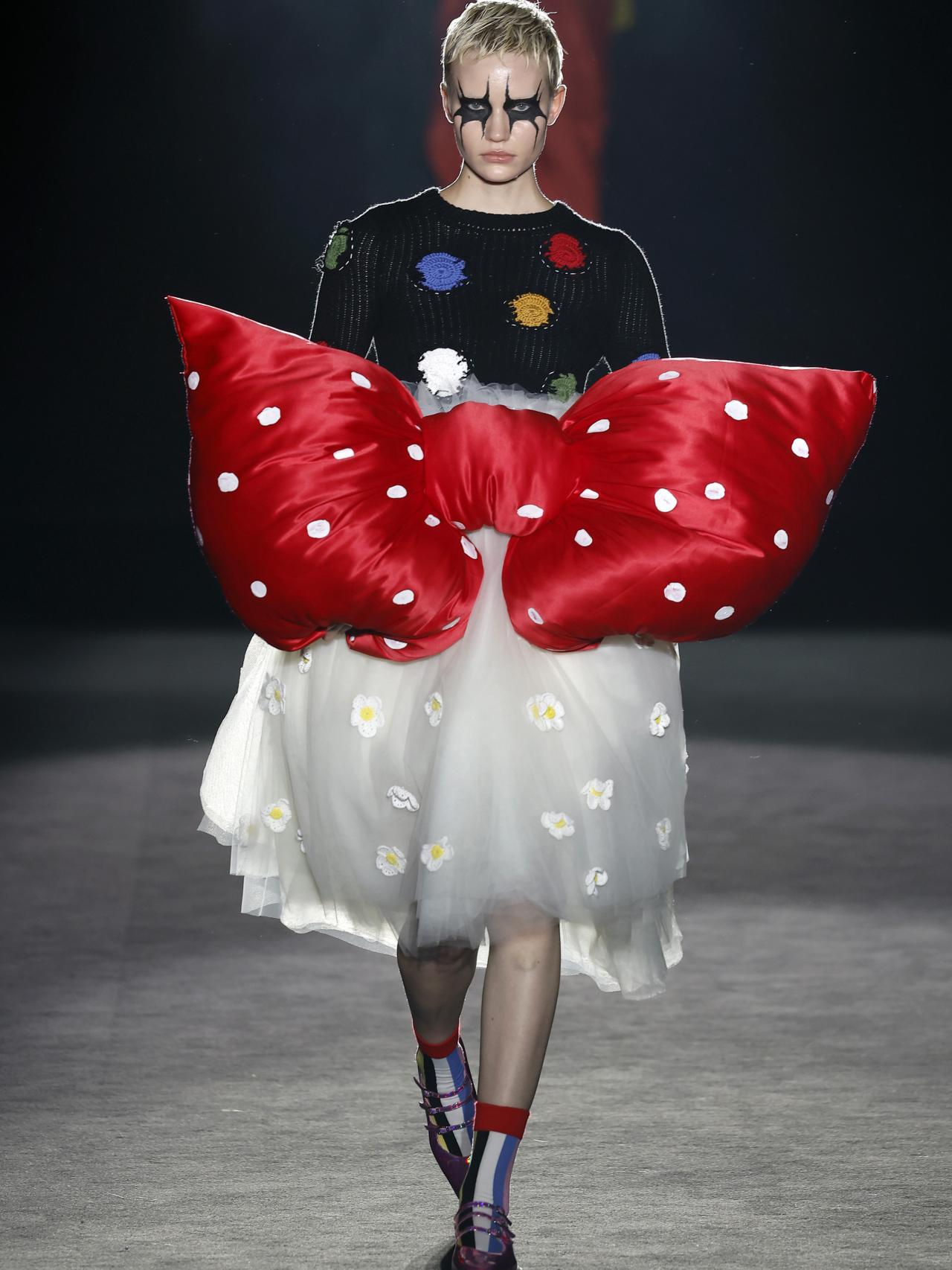 Detalle del desfile de Outsiders Division.