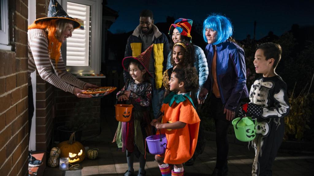 ¿Cuál es el origen del famoso 'truco o trato' en Halloween y desde cuándo se celebra?