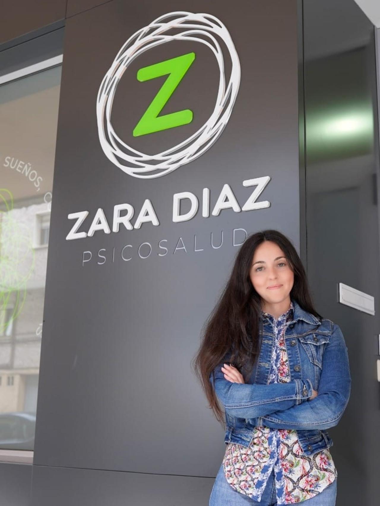 La psicóloga Zara Díaz en su consulta de psicosalud.
