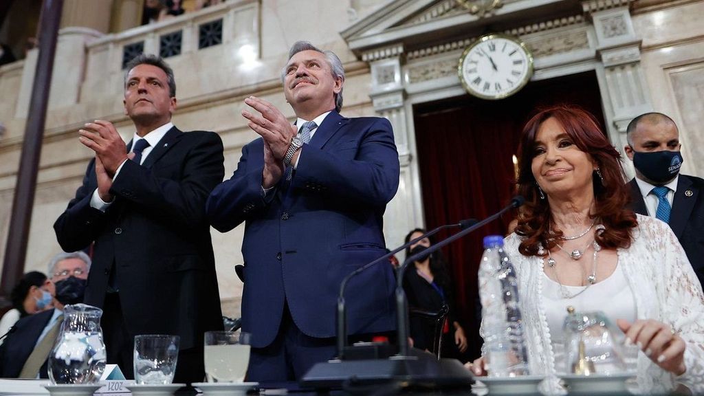 De izquierda a derecha, Sergio Massa, Alberto Fernández y Cristina Kirchner, políticos peronistas para los que ha trabajado Gutiérrez Rubí.