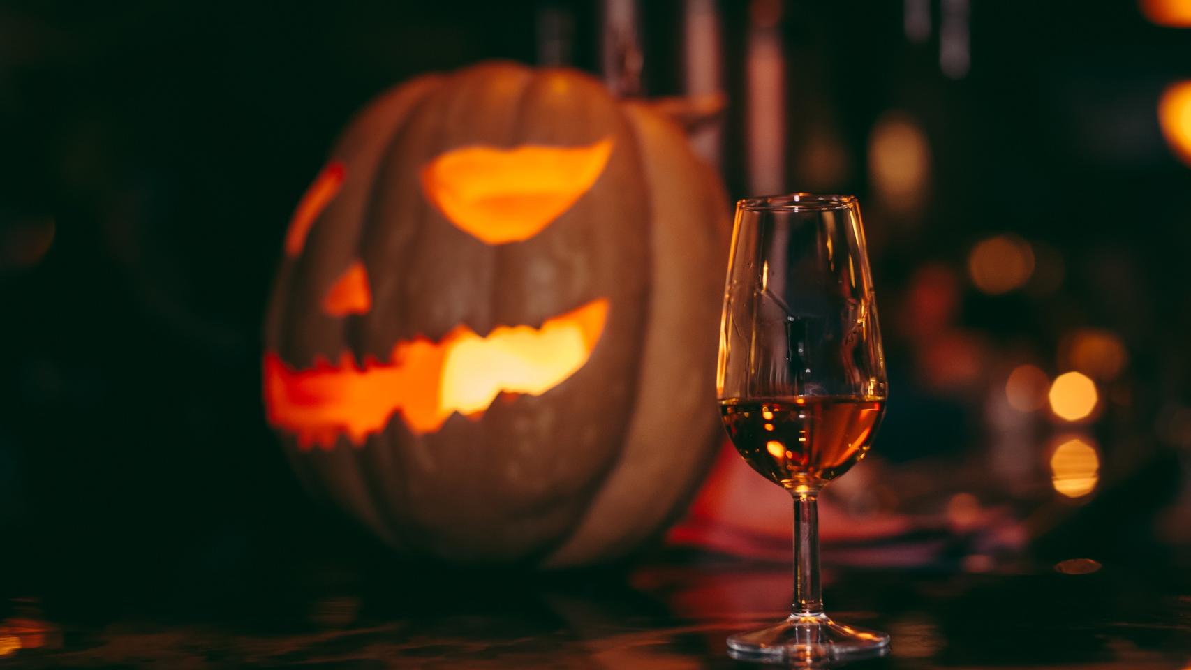 Los mejores restaurantes para celebrar Halloween: Pan de Muerto, tarotistas y menú de Tim Burton.