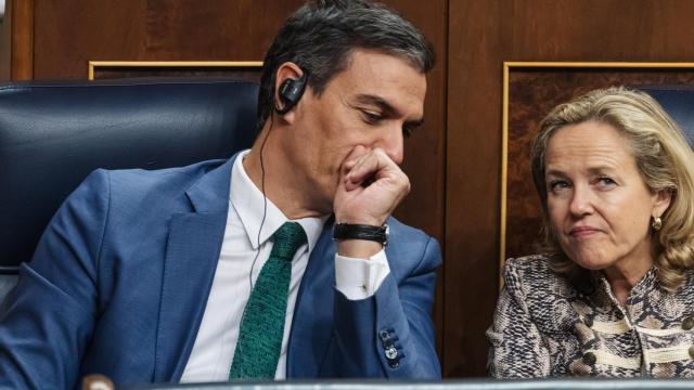 Pedro Sánchez y Nadia Calviño, en el Congreso.