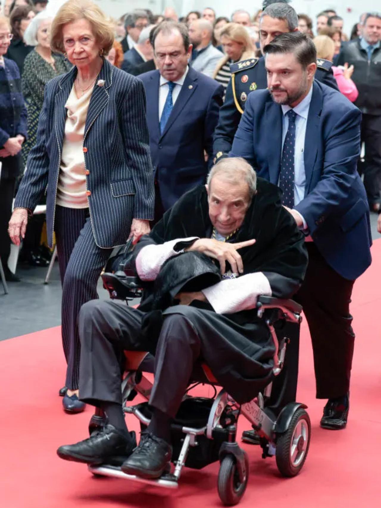 La reina Sofía junto a Emilio Lora-Tamayo