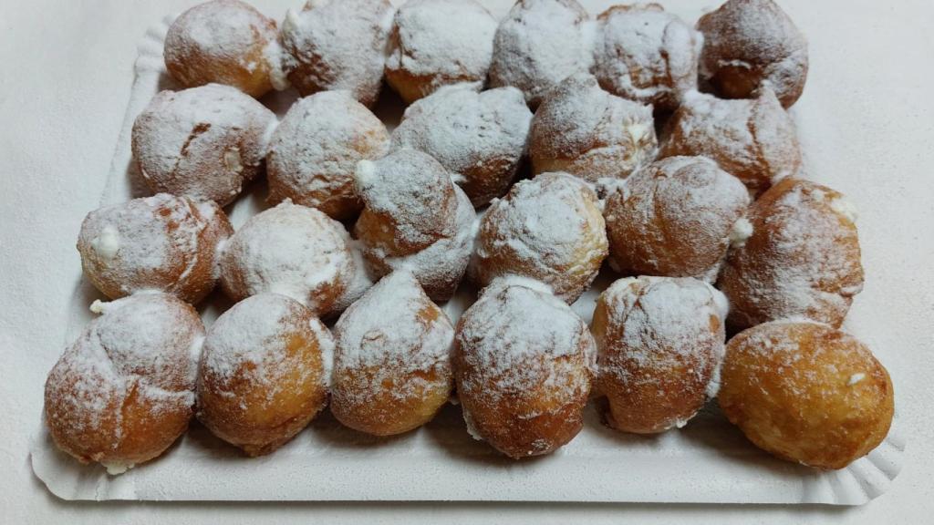 Los buñuelos listos para vender