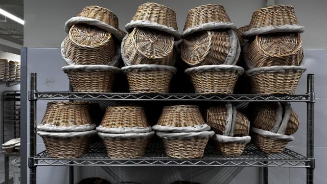 Las cestas de Villaconejos con los que este obrador madrileño conquista las panaderías del mundo