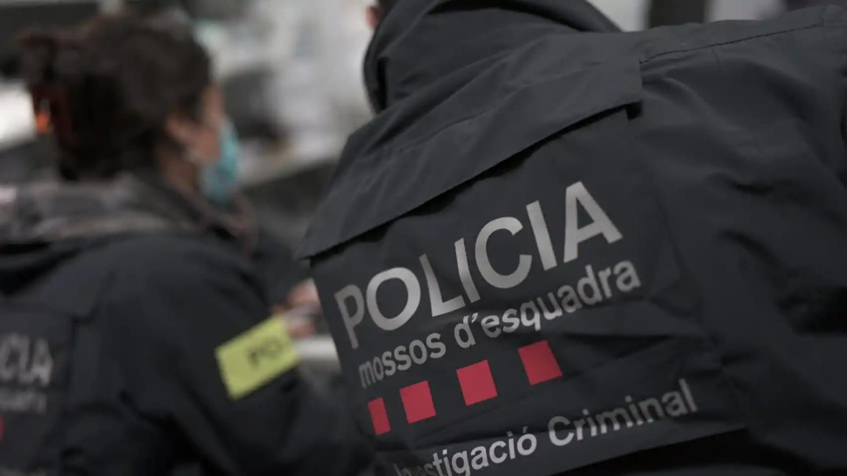 Los doctores Estivill, padre e hija, han firmado un convenio con el Departamento de Interior de la Generalitat de Cataluña para estudiar el cronotipo de los mossos.