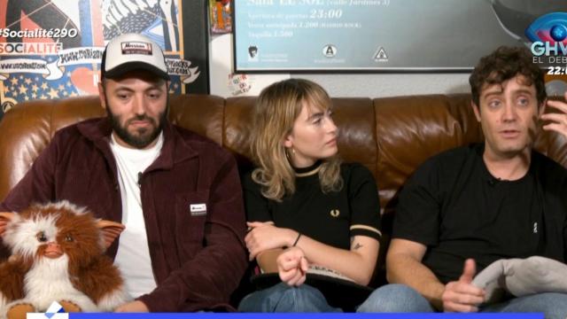 La La Love You en 'Socialité'.