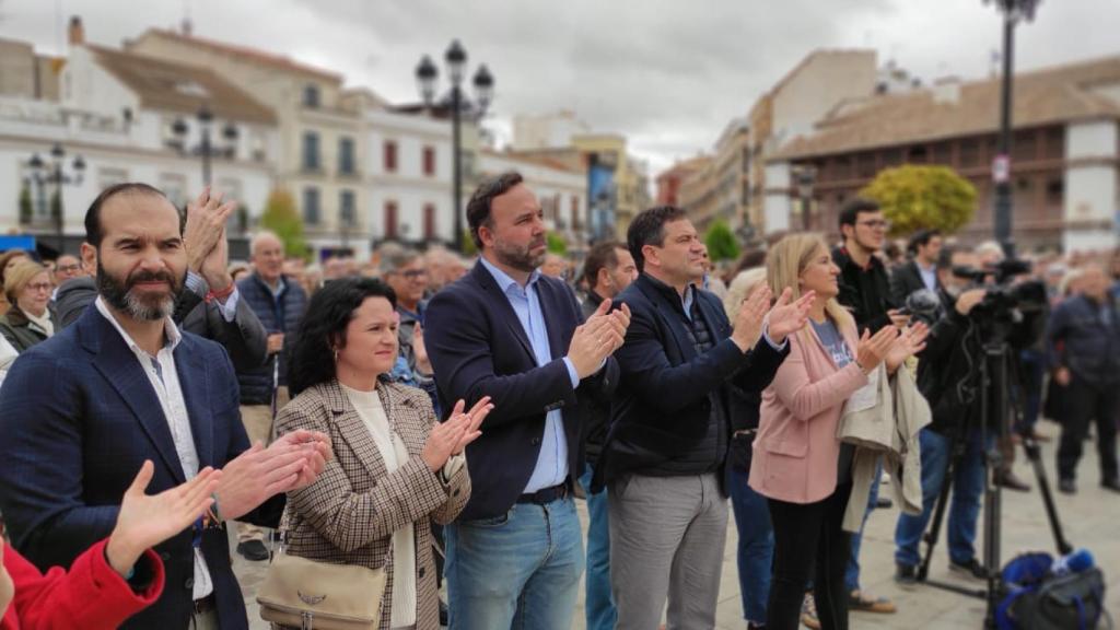 Diversas autoridades han asistido a la concentración de Tomelloso