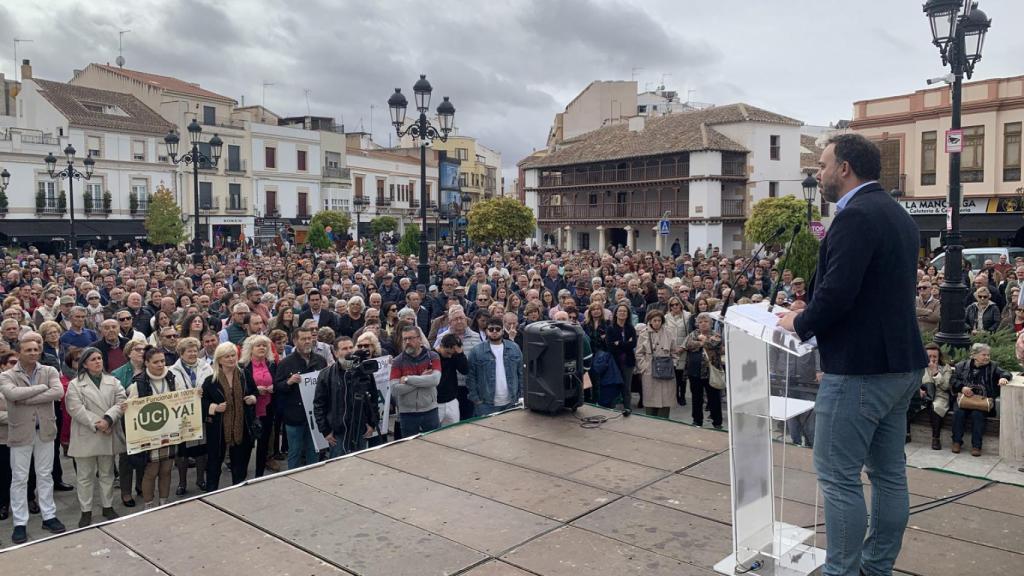 El alcalde, Javier Navarro, durante su intervención