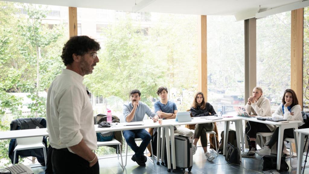 Alumnos del máster de EL ESPAÑOL recibieron los consejos del Pulitzer en la masterclass.