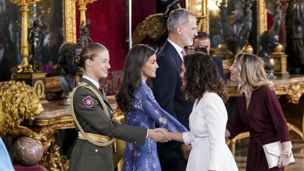Ayuso saluda a Leonor el pasado 12 de octubre.