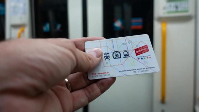 Adiós a los viajes gratis si recargaste la tarjeta de transporte en enero: este es el último día para pedirlo