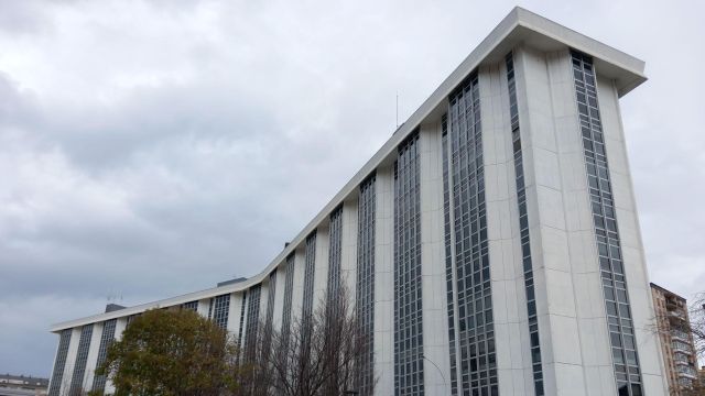 El edificio de Nuevos Ministerios de A Coruña, una obra de Ignacio Bescansa