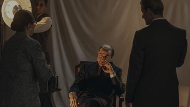 Disney+ anuncia la fecha de estreno de 'Cristóbal Balenciaga', la serie sobre el diseñador de moda español