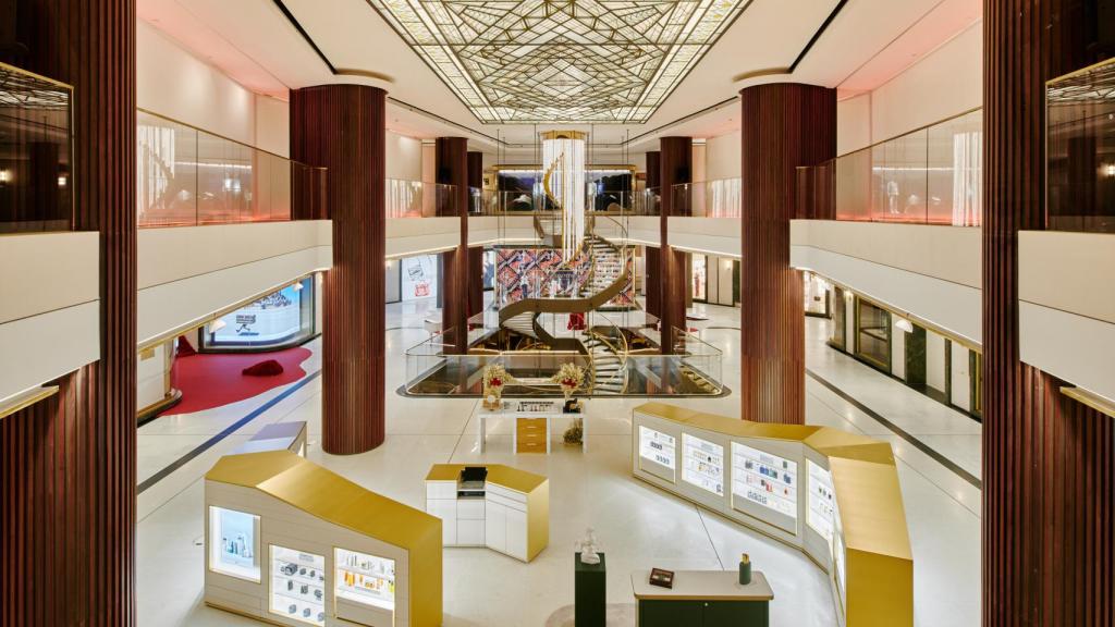 Vista interior de Galería Canalejas.