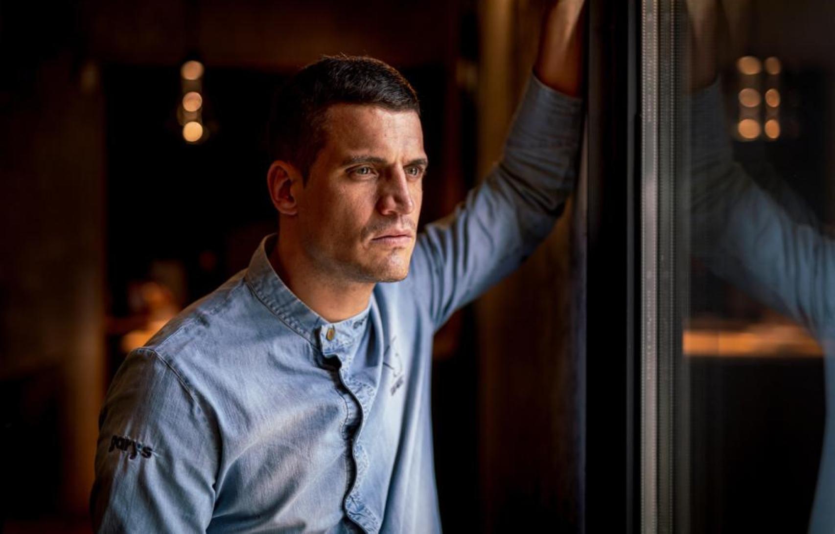 El chef Miguel Cobo en uno de sus restaurantes en Burgos