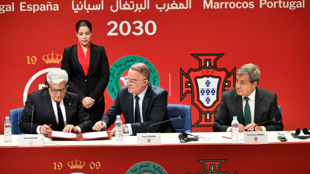 Pedro Rocha, durante la firma de la carta de intenciones para acoger el Mundial 2030.