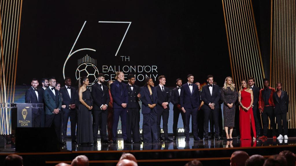 Todos los nominados sobre el escenario