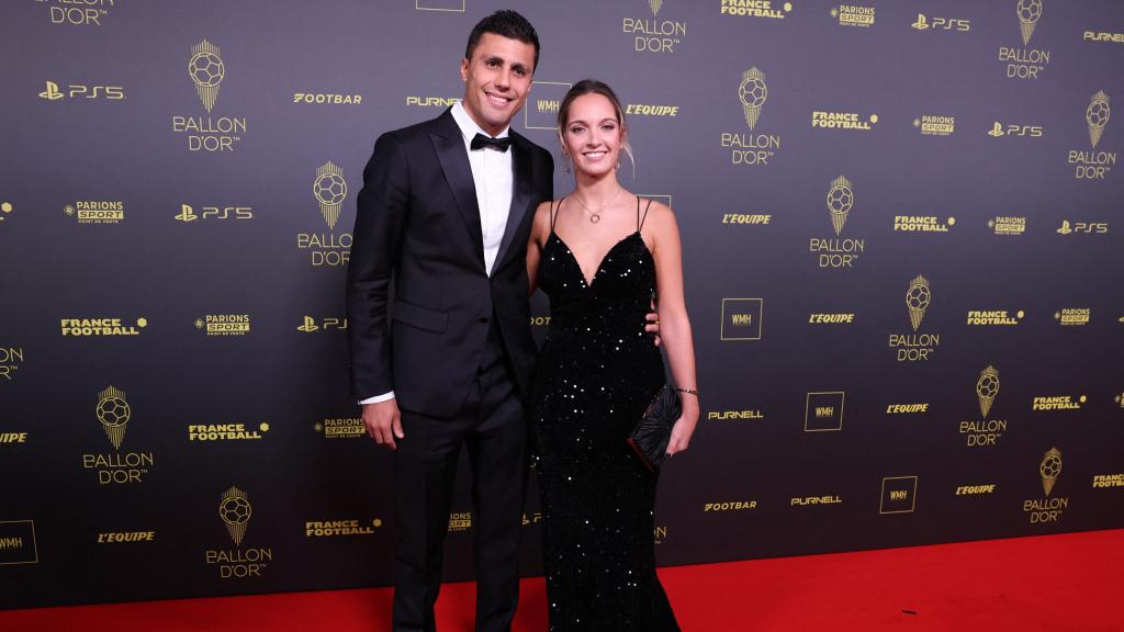 Rodri Hernández en la alfombra roja de la gala del Balón de Oro