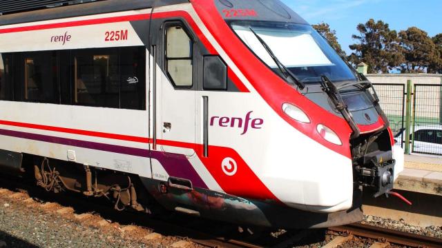 Imagen de archivo de un tren cercanías, como los que opera actualmente en la línea de la extinta FEVE