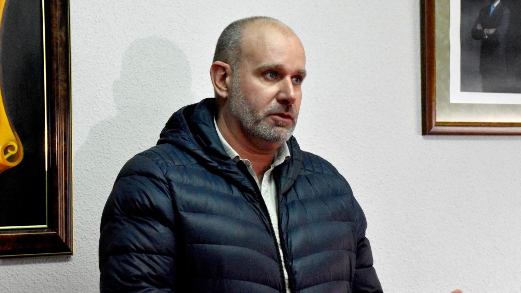 El alcalde de Roales del Pan, David García, en declaraciones a los medios tras la muerte de Arancha