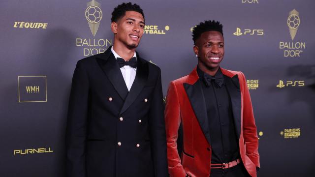 Vinicius y Bellingham en la alfombra roja del Balón de Oro.
