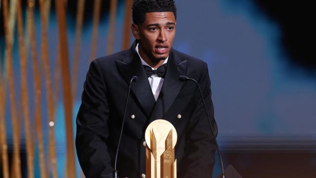 Bellingham, al ganar el Trofeo Kopa.