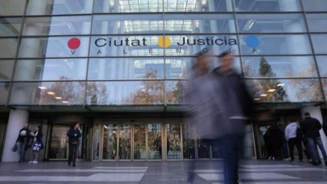 Fachada de la Ciudad de la Justicia de Valencia.