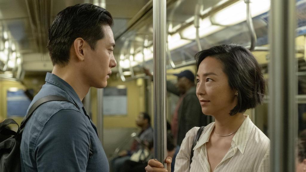Tensión romántica entre los personajes de Yoo Teo y Greta Lee