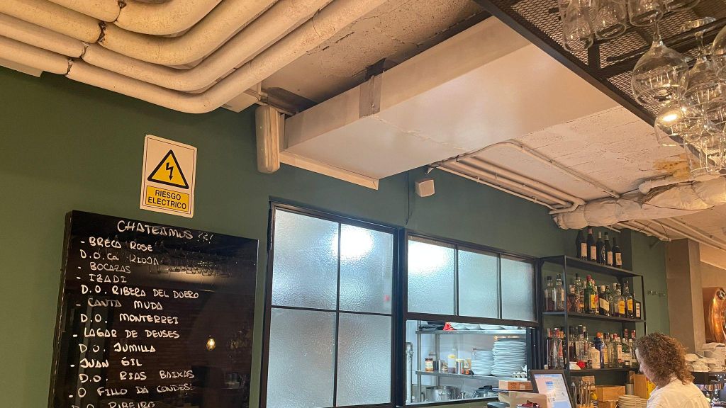 El interior del restaurante Detomás en A Coruña
