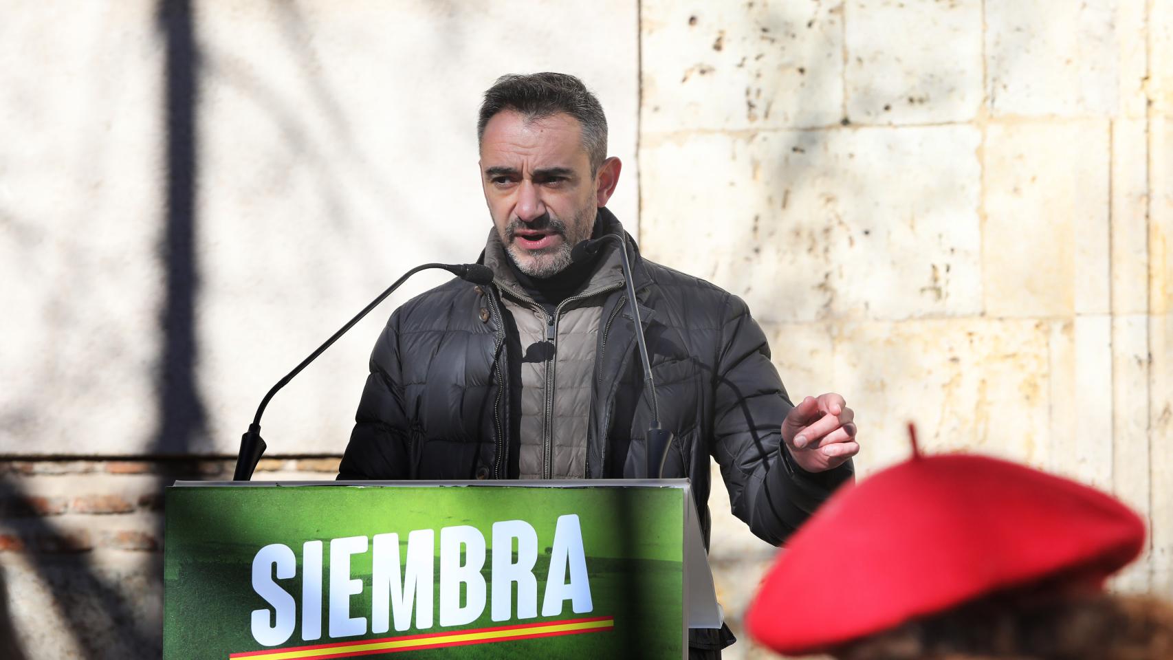 El procurador de Vox David Hierro durante un mitin de campaña para las elecciones autonómicas de febrero de 2022.