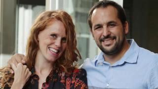 María Castro y José Manuel Villalba tras el nacimiento de su segunda hija.