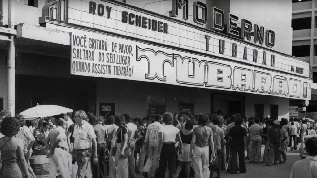 Cartel de la película 'Tiburón' en los cines Moderno de Recife