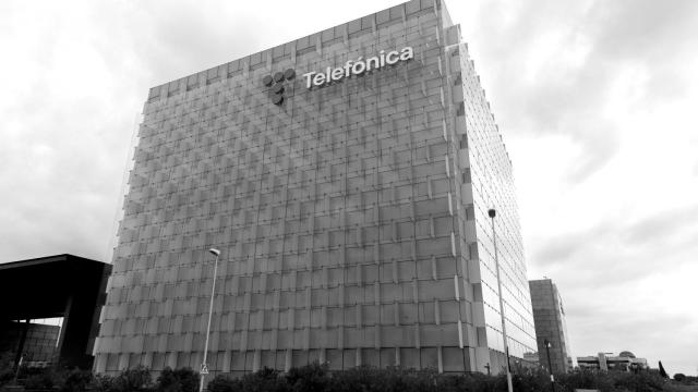 Exterior de la sede de Telefónica